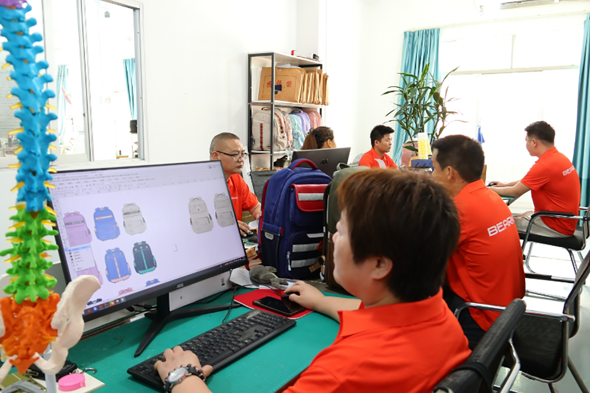 cosmetic bag sample development